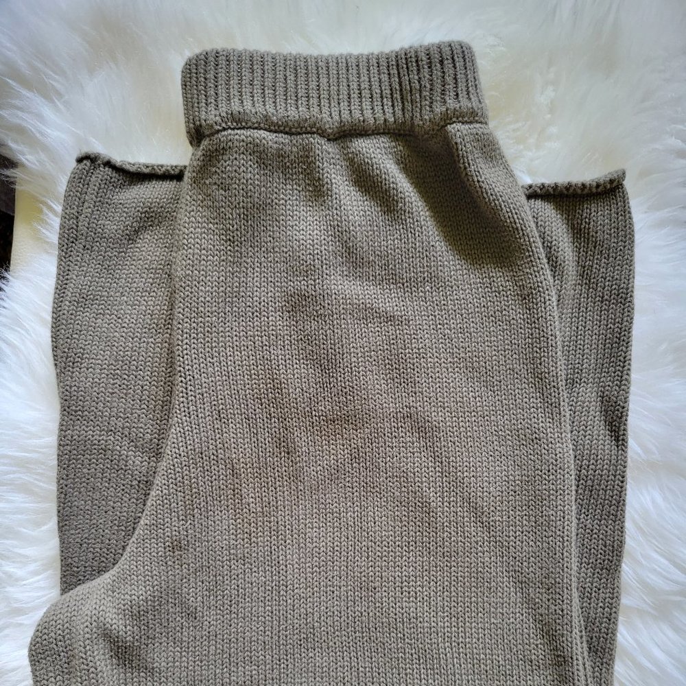 The Wide Leg Knit Trouser